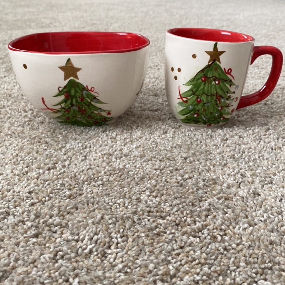 Gibson Home Christmas Tree Ceramic Set